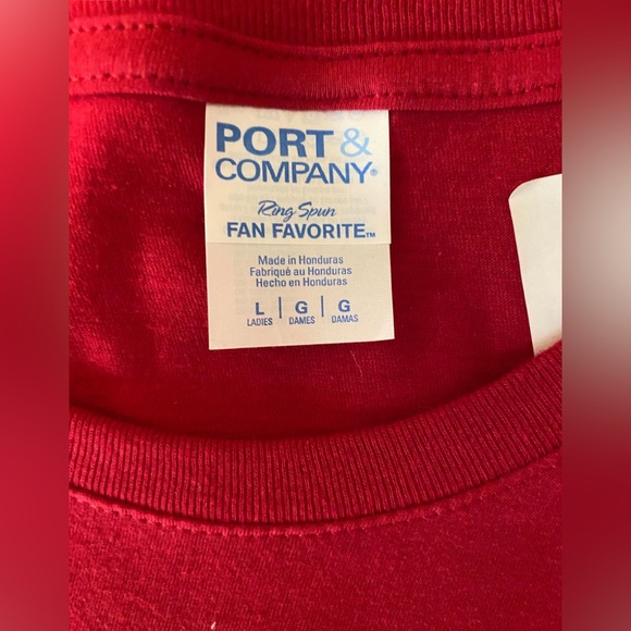 Martha’s Vineyard red tee NWT - Picture 2 of 3